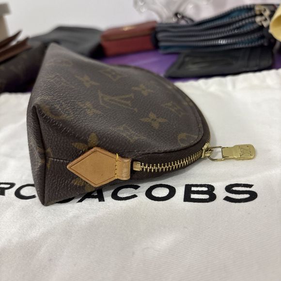 Louis Vuitton Cosmetic Pouch Brown Canvas Monogram - Picture 3 of 10
